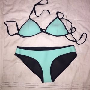 Triangl Bikini SET