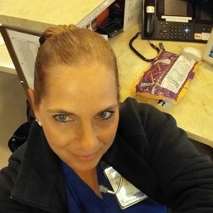 Meet your Posher, Cynthia