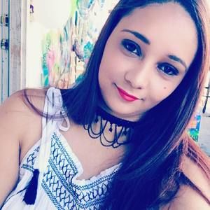 Meet your Posher, Yisel