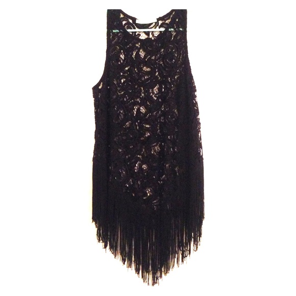 All over lace fringed tank