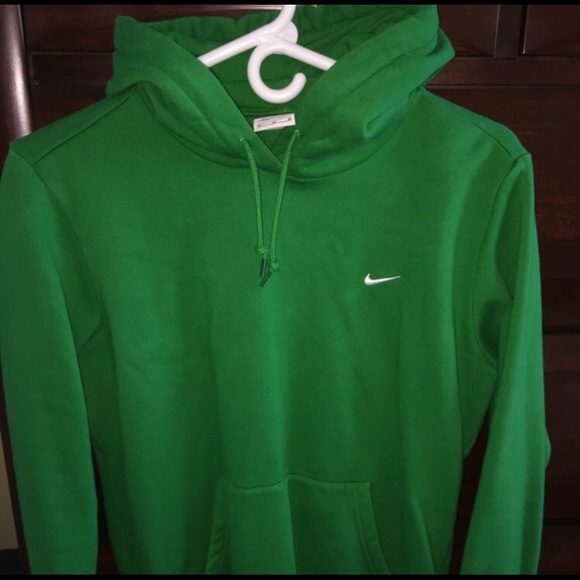 Great green nike hoodie! doesn't fit me anymore!