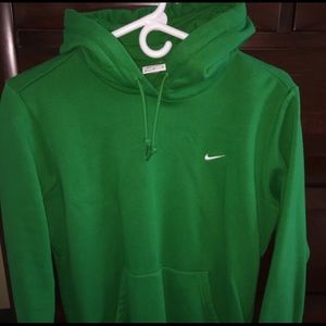 Great green nike hoodie! doesn't fit me anymore!