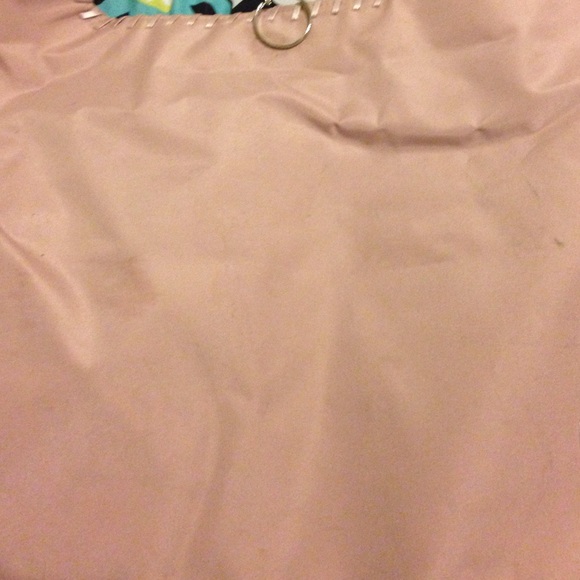 A guess purse it's been wore a few times.