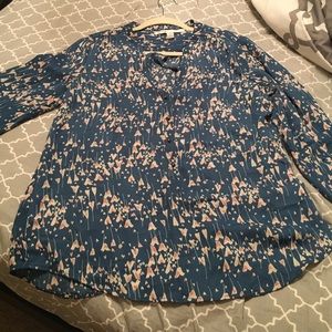 Lauren Conrad Dress Shirt. Size medium! 👚