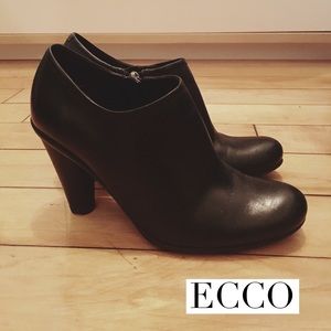 Sale today only! Lady Boss 2.5-inch Ecco Booties
