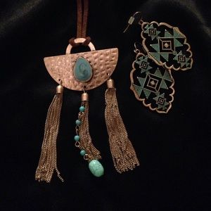 NWOT Gold and turquoise costume jewelry set.
