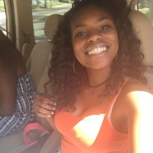 Meet your Posher, Mya