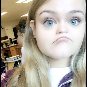 Meet your Posher, Alyssa