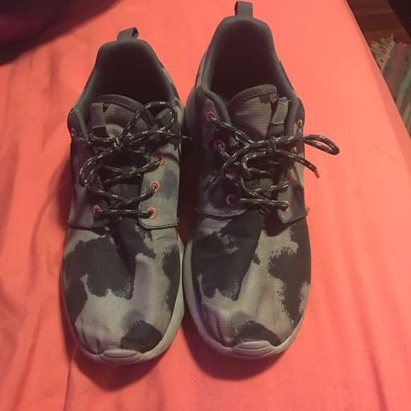 Nike Roshe Runs