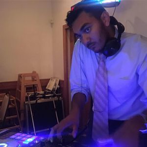 Meet your Posher, Zeshan