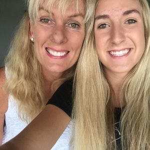 Meet your Posher, Sharon