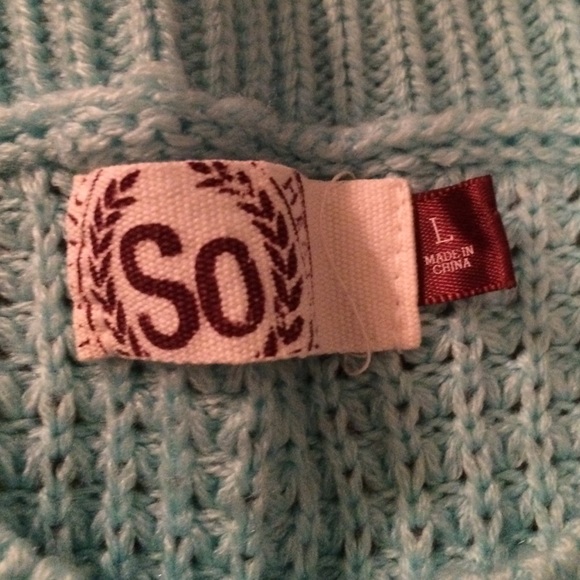 blue sweater - Picture 2 of 2