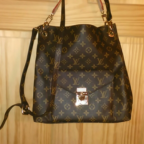 Lv fashion handbag