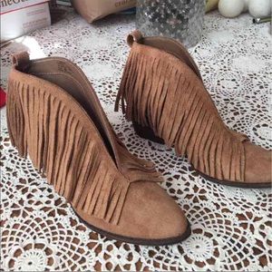Coconuts Lambert ankle boot size 9