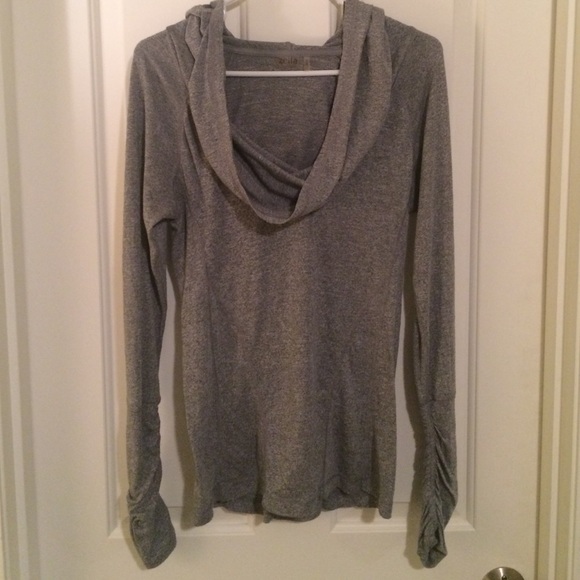 Zella Tops - Zella long sleeve ruched top