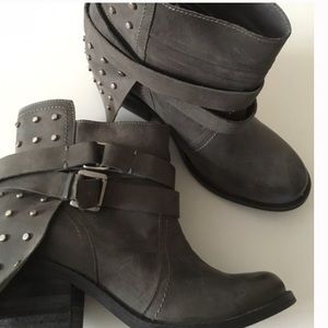 Naughty Monkey boots