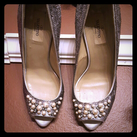 Valentino mermaid sequin Pearl silver pumps
