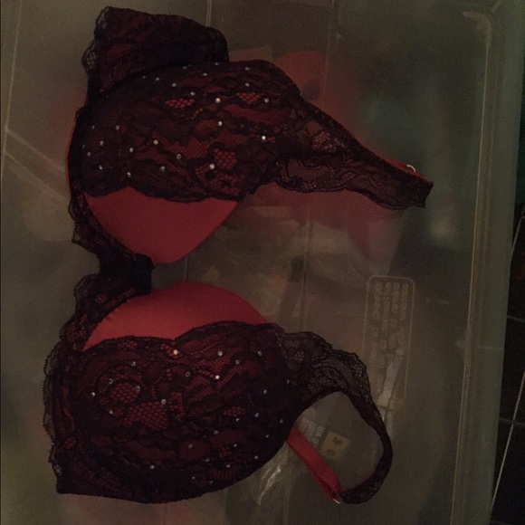 Adore me 36d