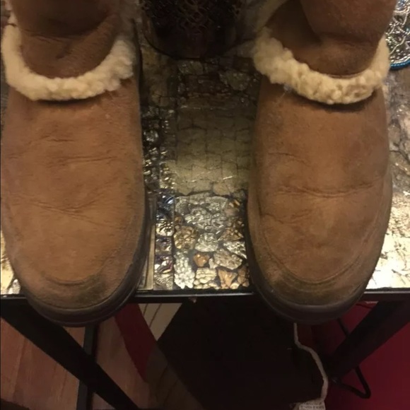 Ugg SUNDANCE ll boots chestnut size 7 - Picture 2 of 4