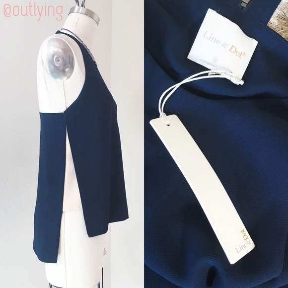 ❌SOLD❌LINE AND DOT High Neck Tank slit panels - Picture 2 of 4