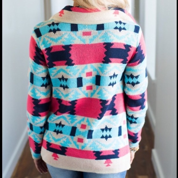 🆕💙Aztec Print Cardigan!💗 - Picture 3 of 3