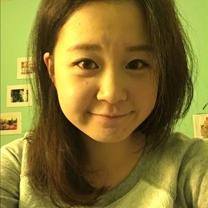 Meet your Posher, Crystal