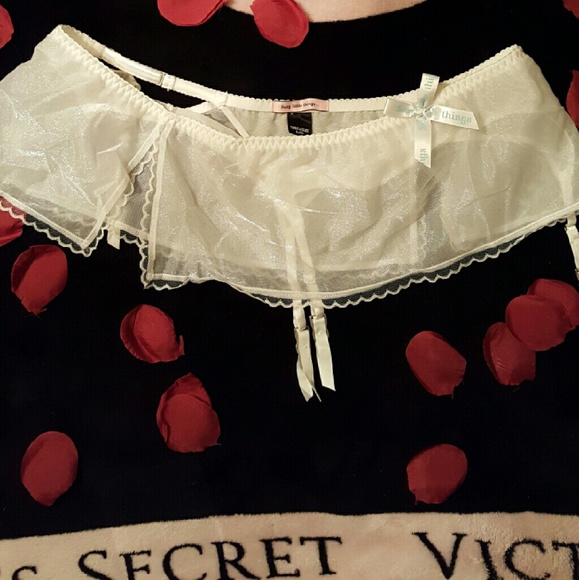 VS SEXY LITTLE THINGS guarder belt