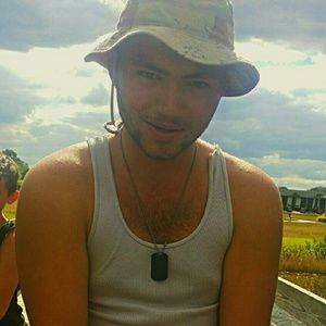 Meet your Posher, Denis