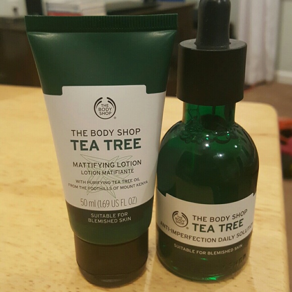 The Body Shop Tea Tree Daily Solution & lotion