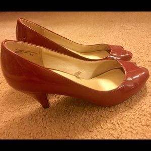 Red Peeptoe Pumps 👠👠👠
