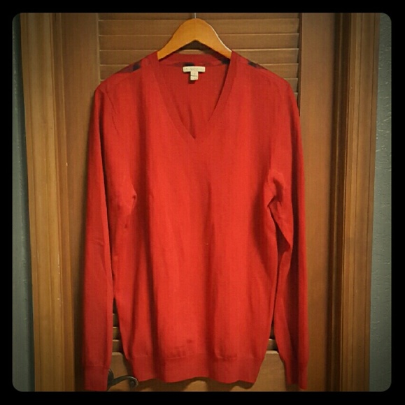 V-neck Burberry Sweater with Shoulder Detail
