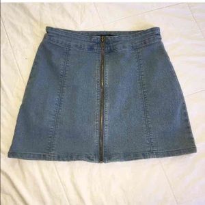 Zip up denim skirt