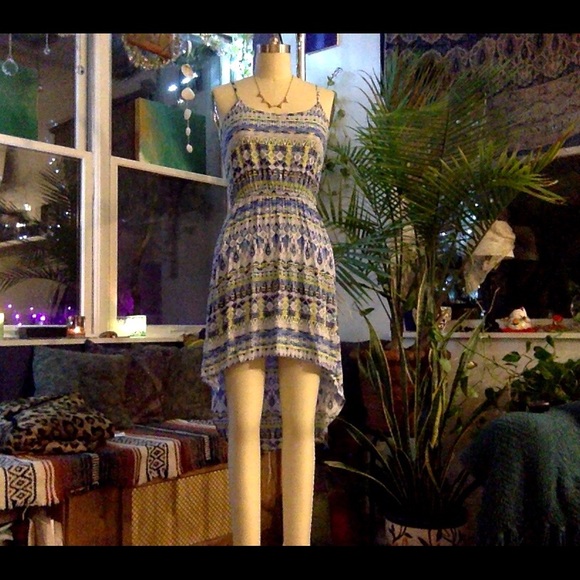 Sundress / coverup - Picture 1 of 2