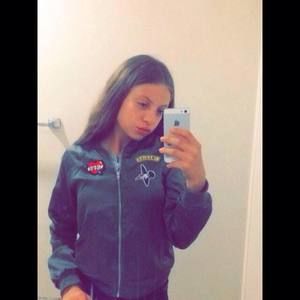 Meet your Posher, Briana