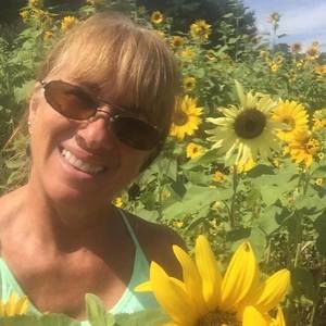 Meet your Posher, Marcia