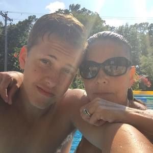 Meet your Posher, Deborah