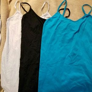 Set of 3 maternity tank tops, one size