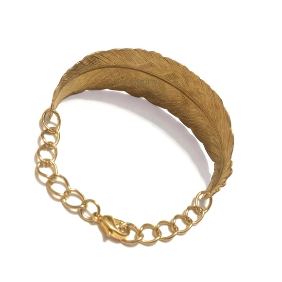 💥 SALE Etched Feather Cuff Bracelet Antique Brass - Picture 3 of 3
