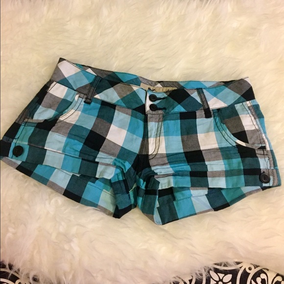 Wet Seal Shorts - Picture 1 of 3
