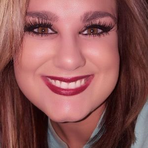 Meet your Posher, Caroline