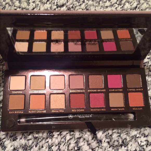 Modern Renaissance by Anastasia