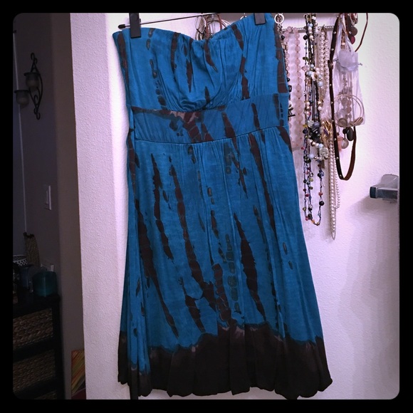 Adorable Strapless Dress