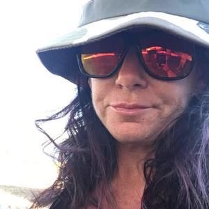 Meet your Posher, Leslie