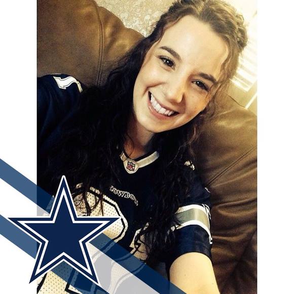 Meet your Posher, Andrea - Picture 1 of 1