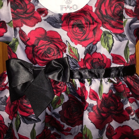 FAO Schwartz Valentine's Christmas or Valentines - Picture 3 of 4