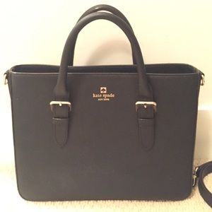 Kate spade purse in excellent condition