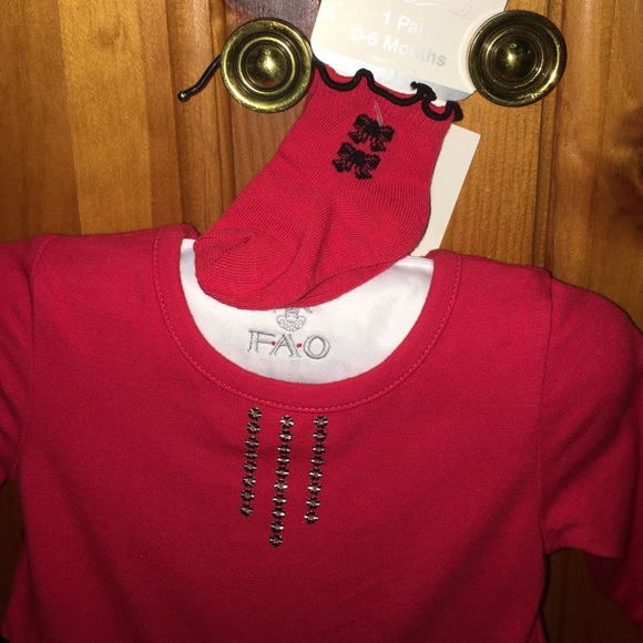 FAO Schwartz Christmas/valentines Dress w/Socks - Picture 3 of 4