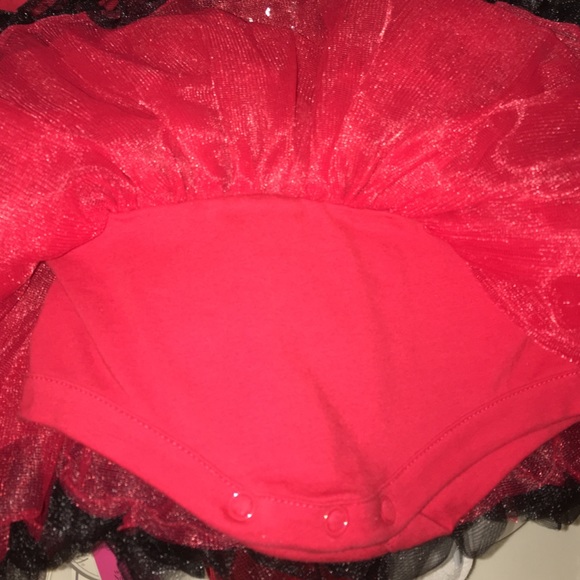 FAO Schwartz Christmas/valentines Dress w/Socks - Picture 4 of 4