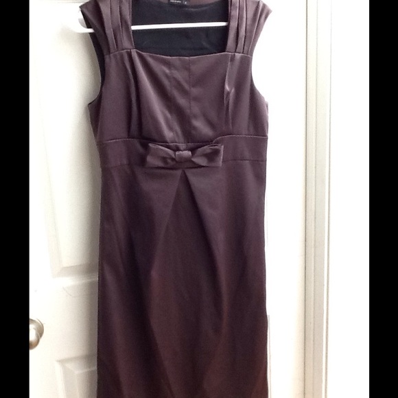 Brown dress