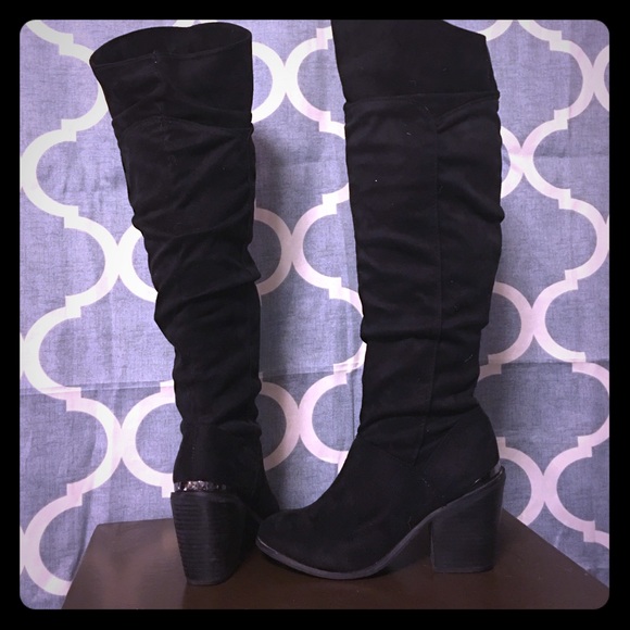 Lelia Stone "Donna" black suede boot